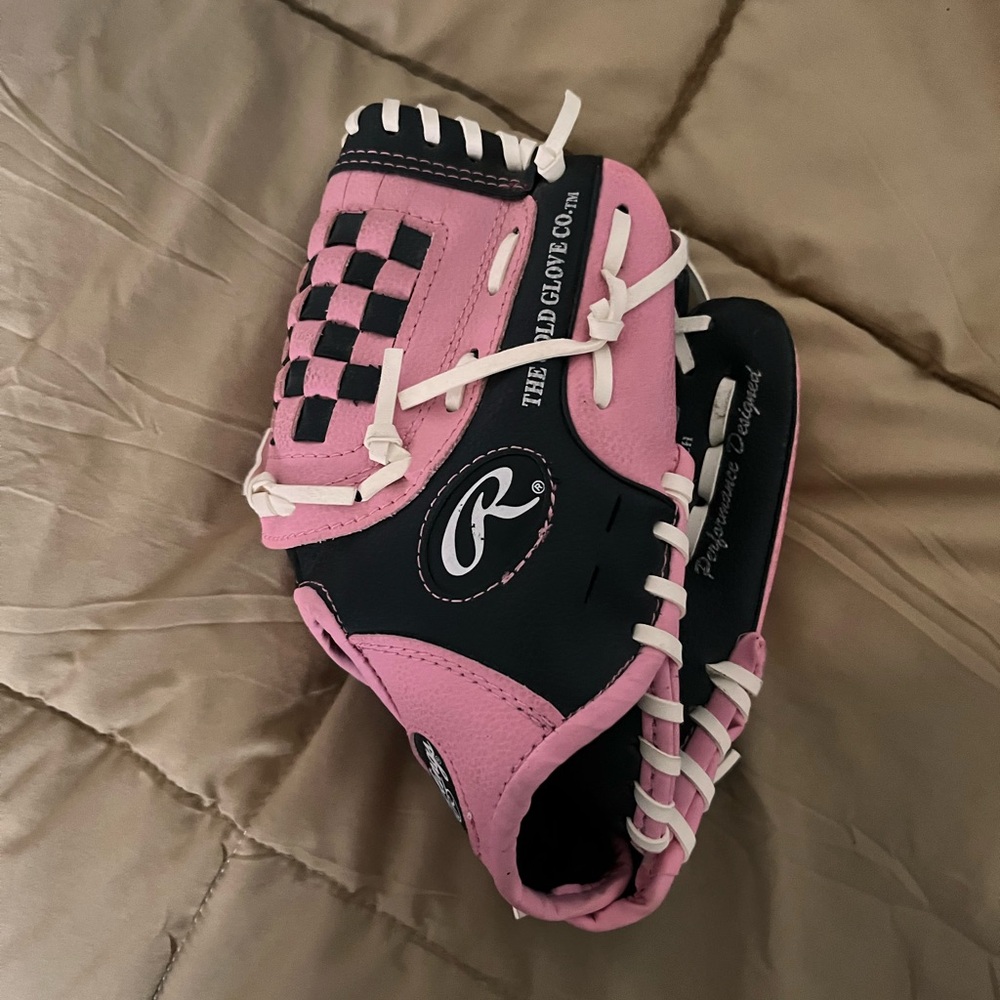 Youth baseball glove